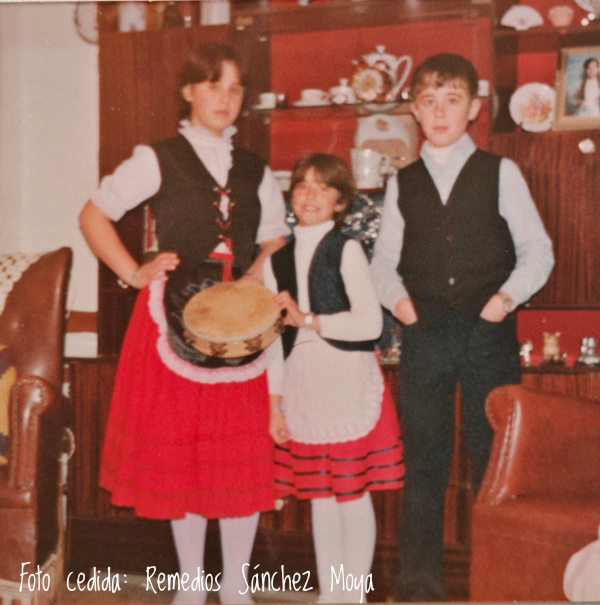 Escena de pastores antes de una representación del Nacimiento (Finales de los 70-comienzos de los 80 del siglo XX)