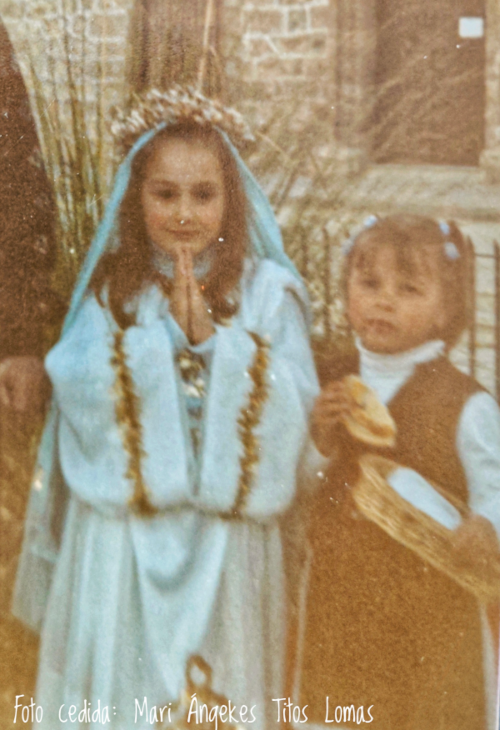 Escenas del Nacimiento en la plaza, después de la representación en las escuelas (finales de los 70 o principios de los 80 del siglo XX)