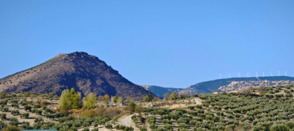 Vista del Cerro de Santa Merced desde Noalejo (Jaén)