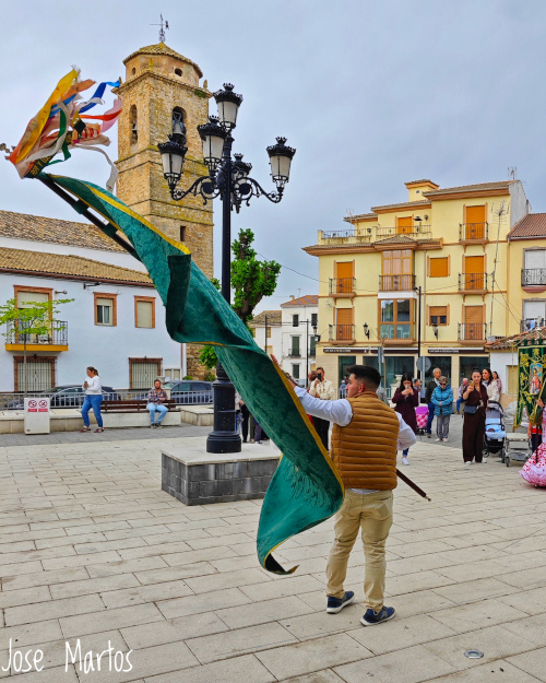 Tremolación de banderas de la Cofradia de la Virgen de la Cabeza de Noalejo
